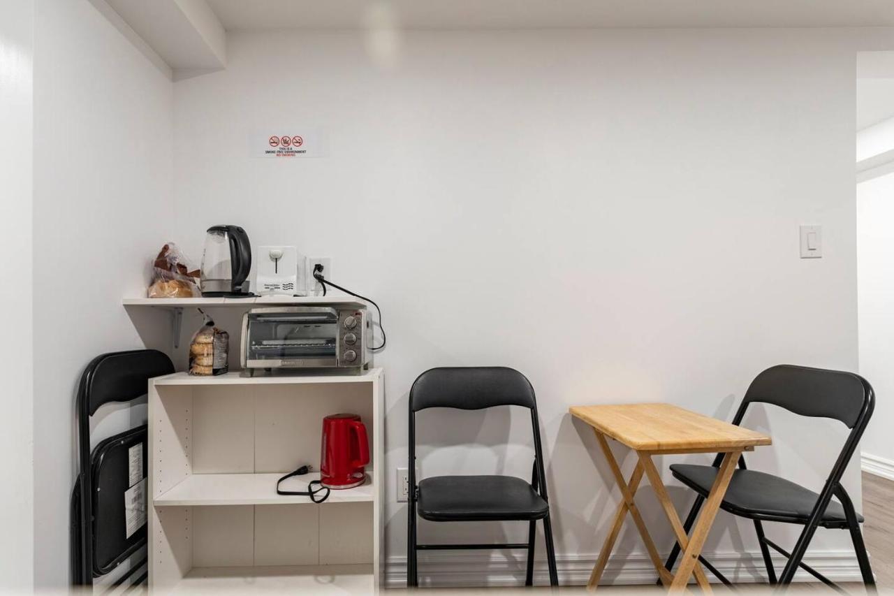 Simple & Tidy Private Rooms トロント エクステリア 写真